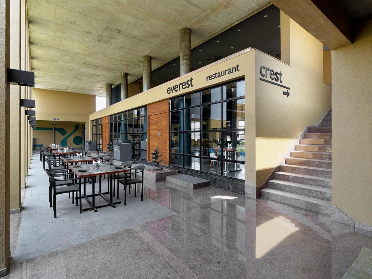 Hotel Mayur Express Sangamner Екстериор снимка